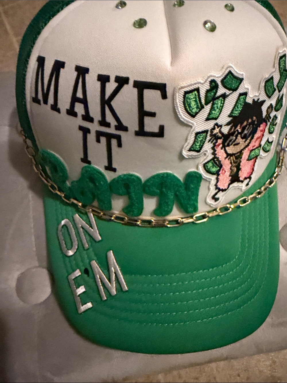 MAKE IT RAIN Green and White Trucker Hat with Chain Accent